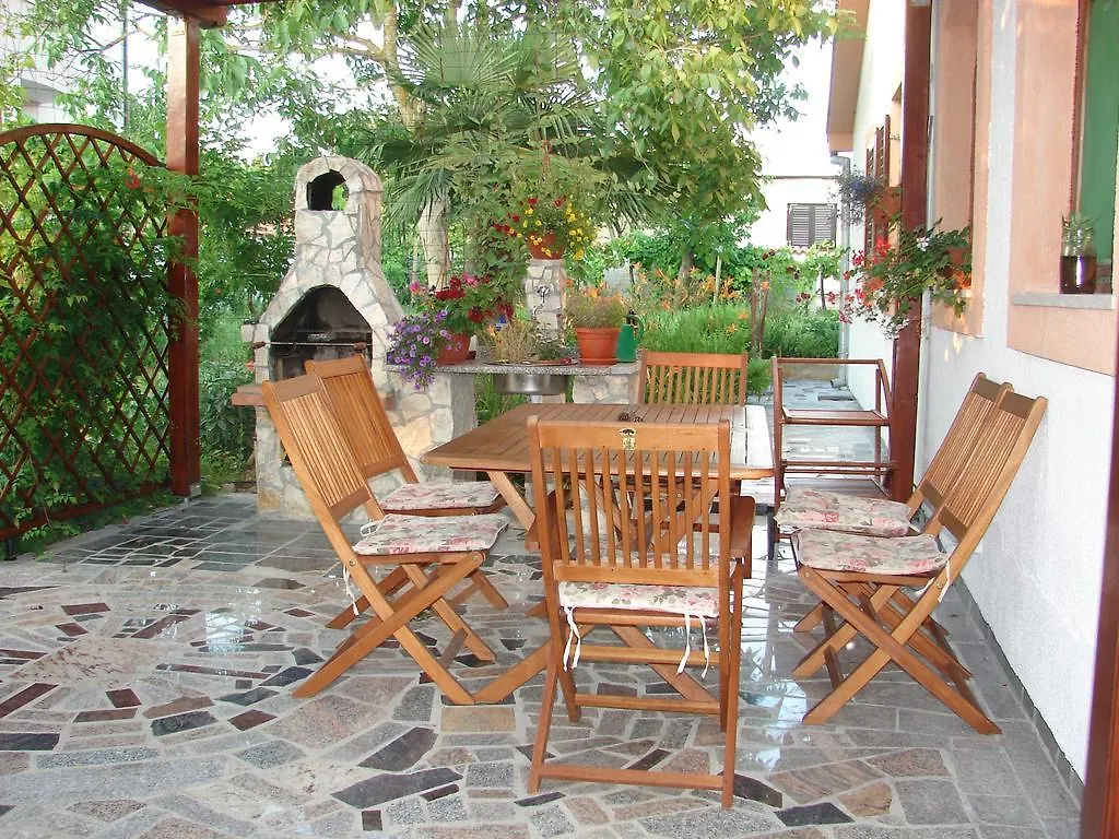 Holiday Home Casa Sole Pula