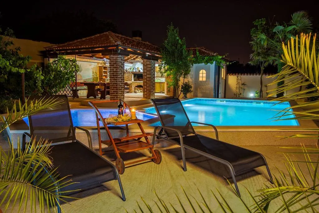 Holiday Home Casa Sole Pula 0*,